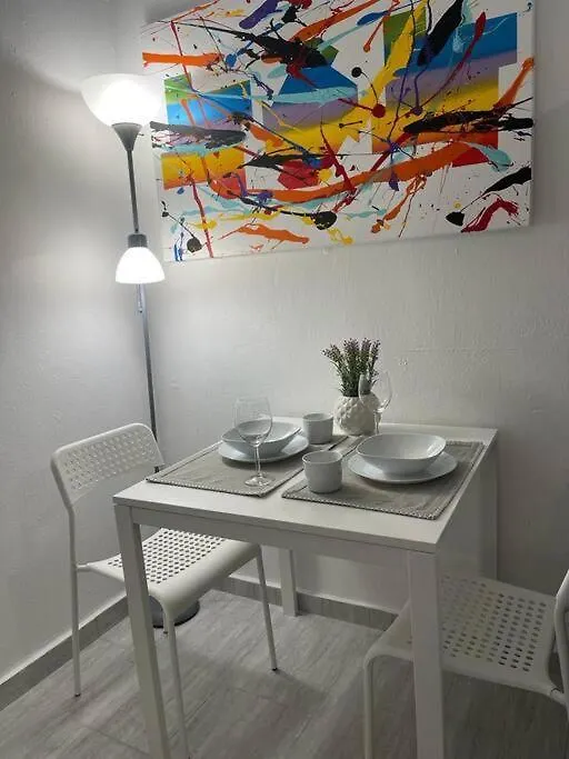 Urban Lodgings One @ Roosevelt 457 San Juan